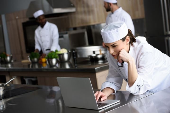 Technology Transformation: Revolutionizing the Foodservice Industry