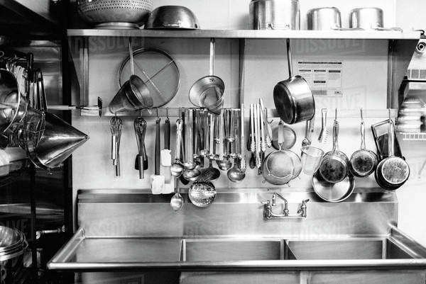 Hygienic Hub: The Role of Stainless Steel Sinks in Commercial Kitchens February 6, 2024