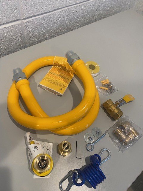 48" x 3/4" Stainless Steel Moveable Foodservice Gas Hose Connector Kit FEDGH48-CL