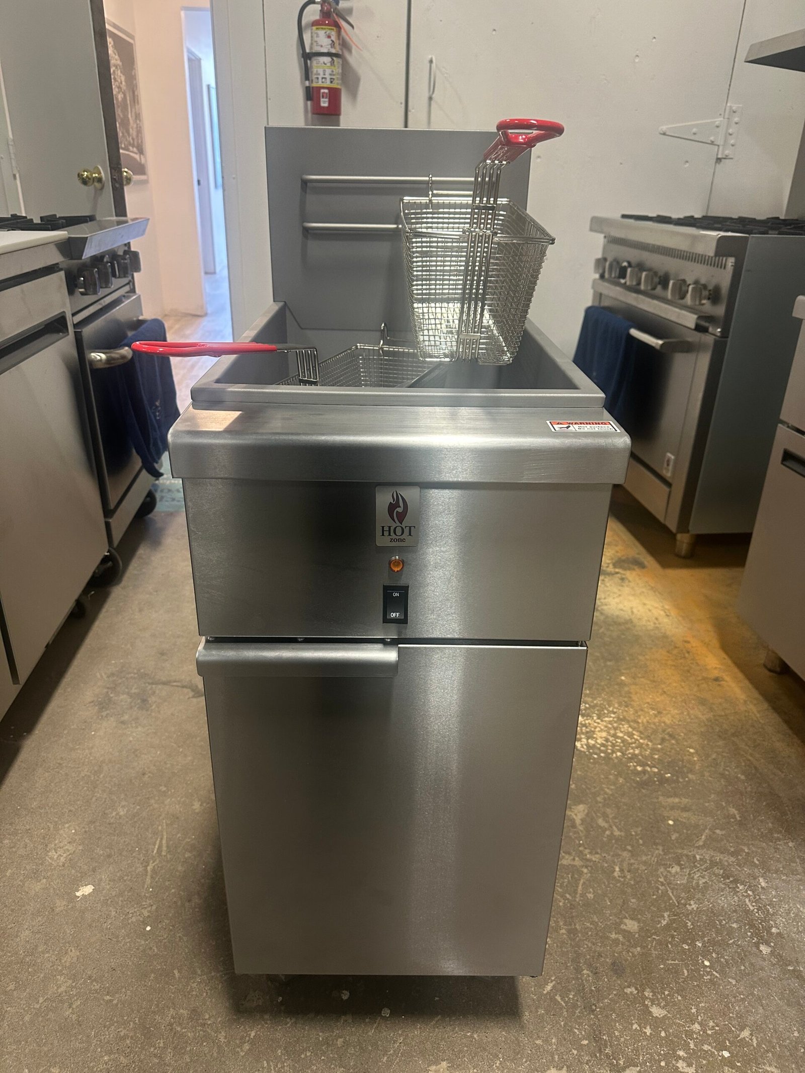 50 lbs. Capacity Electric Deep Fryer, 208v Or 240v, Single Or Three Phase, Hot Zone HZ-EF50