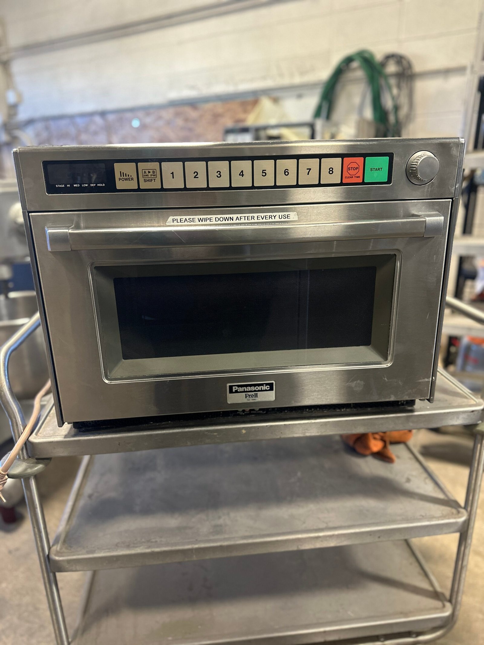 Panasonic Commercial Microwave Oven