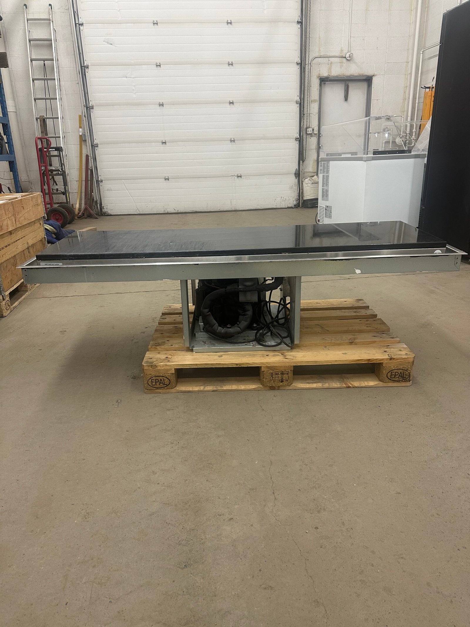 Commercial Refrigerated Granite Cold Slab Frost Top Drop-In Display Counter