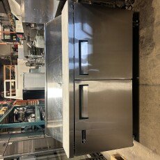 Used 60″ 2-Door Stainless Steel Salad / Sandwich Refrigerated Prep Table EFI CSDR2-60VCX