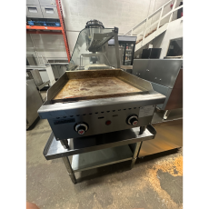 Used 24″ Natural Gas Griddle With Thermostatic Control – 50,000 BTU Vulcan VCRG24-T-CL