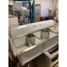New Commercial 3 Compartment SS Sink with Legs & Drain Baskets