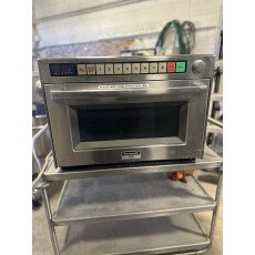 Panasonic Commercial Microwave Oven