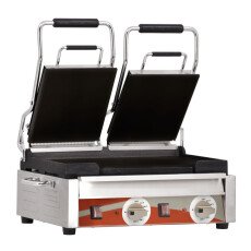 Double Panini Grill with Smooth Plates – 10" x 18" Cooking Surface 220V Omcan 21466